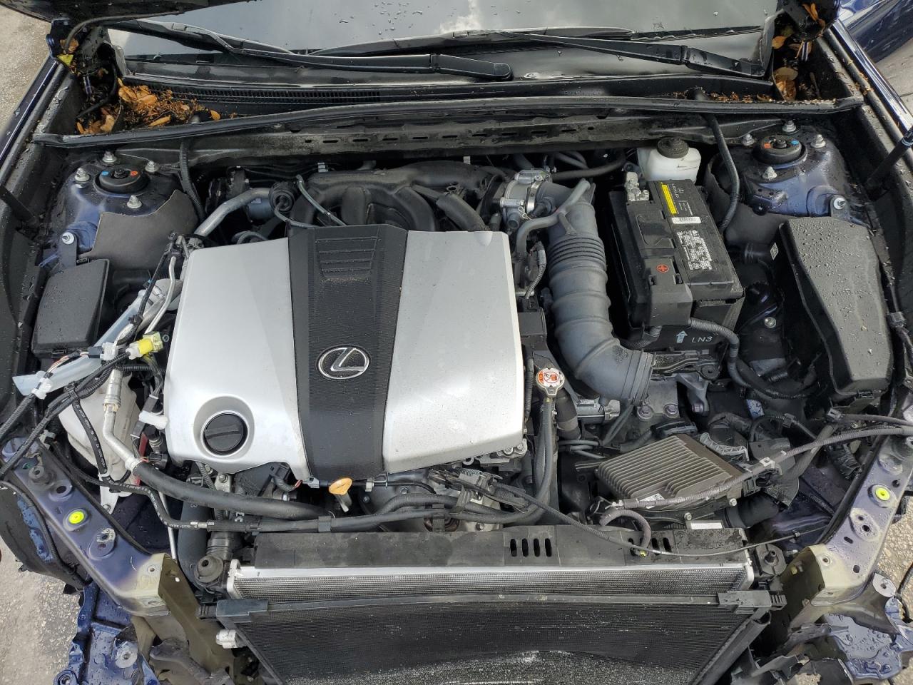2021 Lexus ES - Image 11
