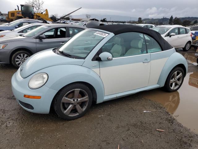 2010 Volkswagen New Beetle 