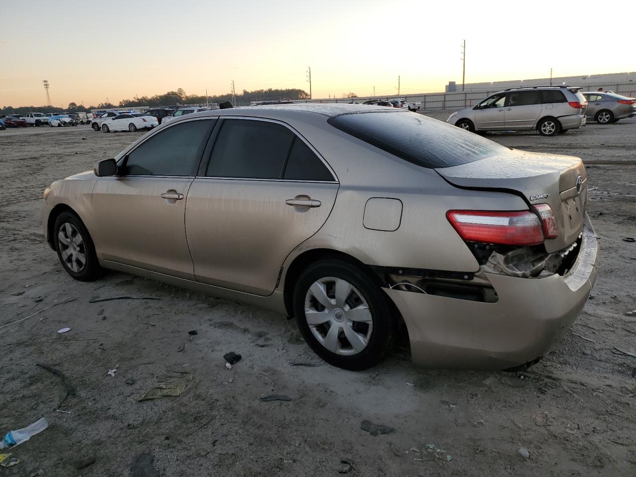 2007 Toyota Camry - Image 2