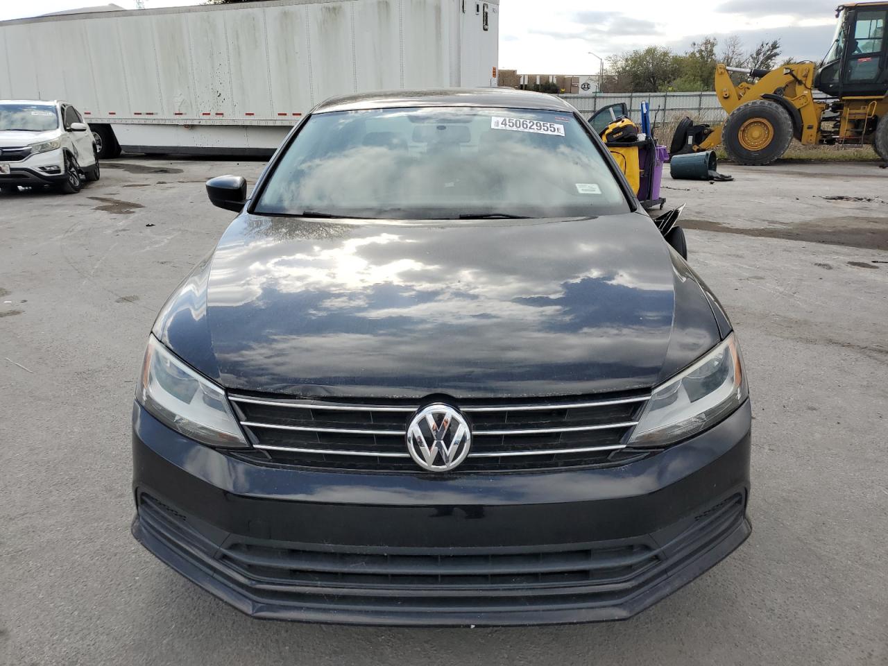 2015 Volkswagen Jetta - Image 5