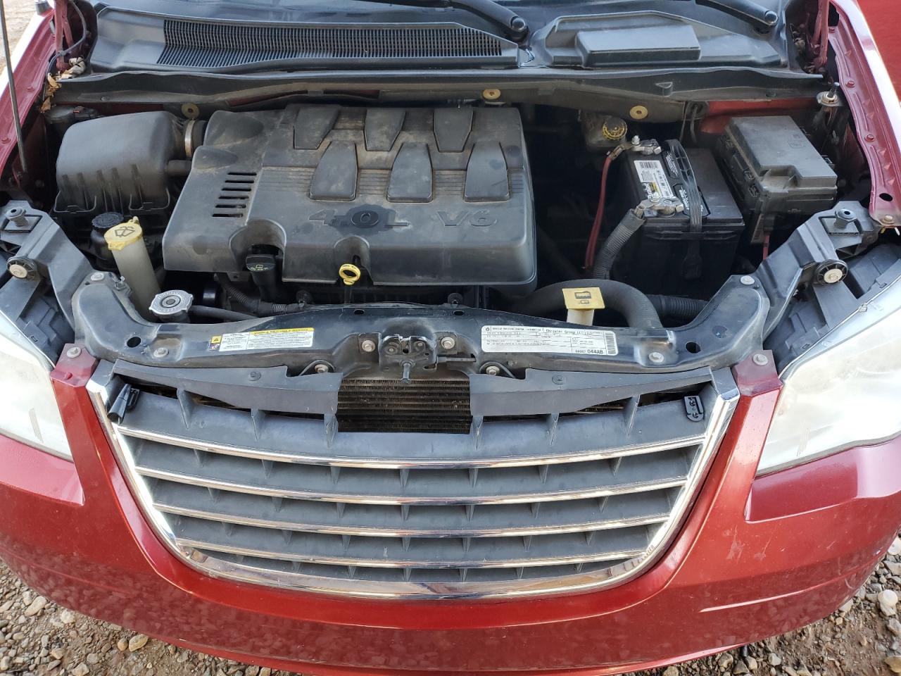 2010 Chrysler Town & Country - Image 12