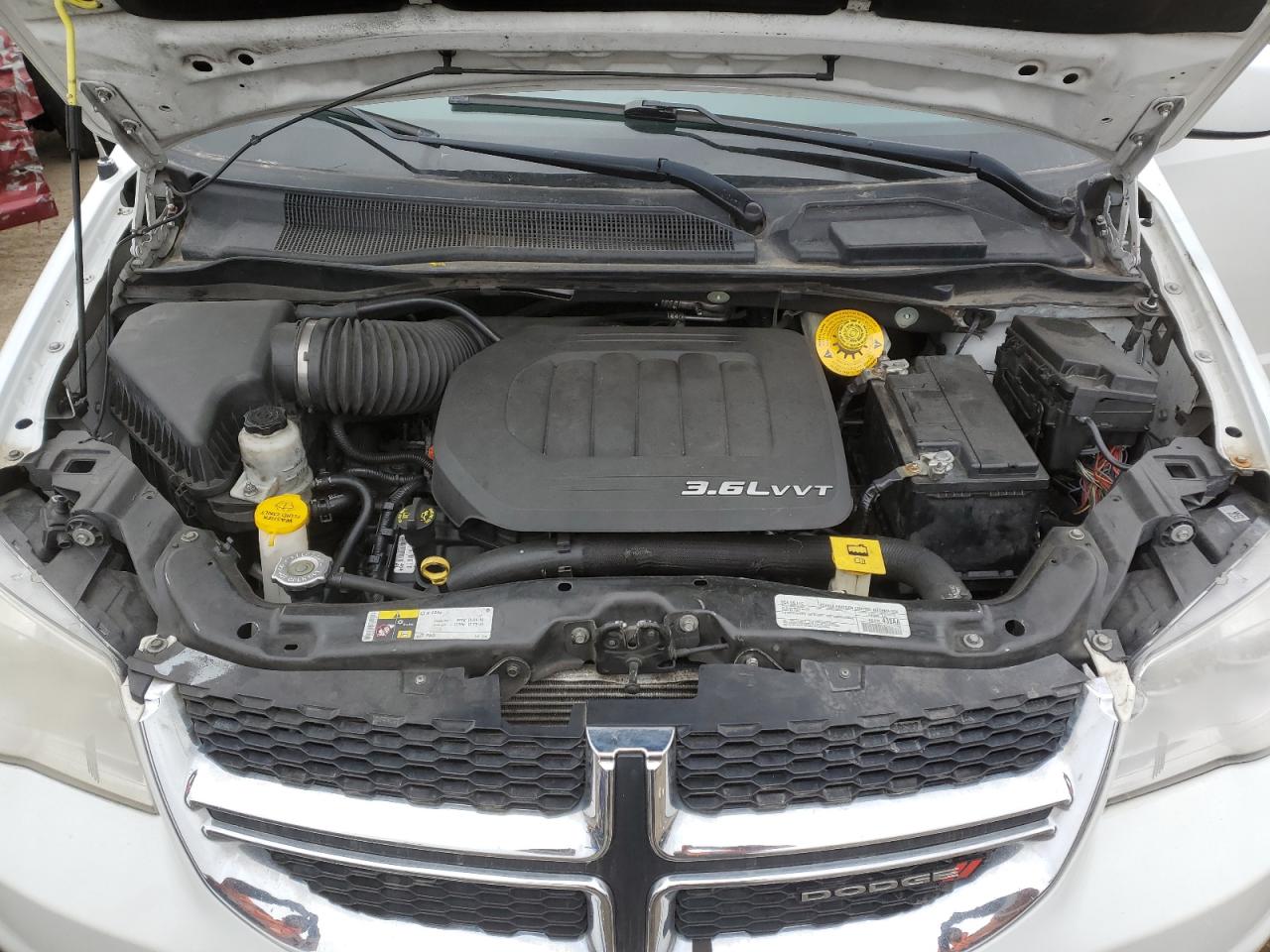2019 Dodge Caravan - Image 11