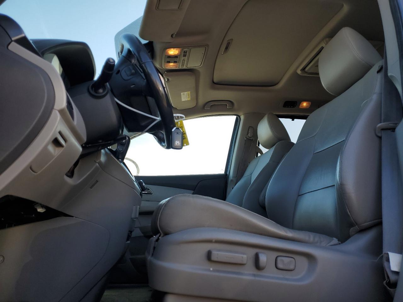 2015 Honda Odyssey - Image 7