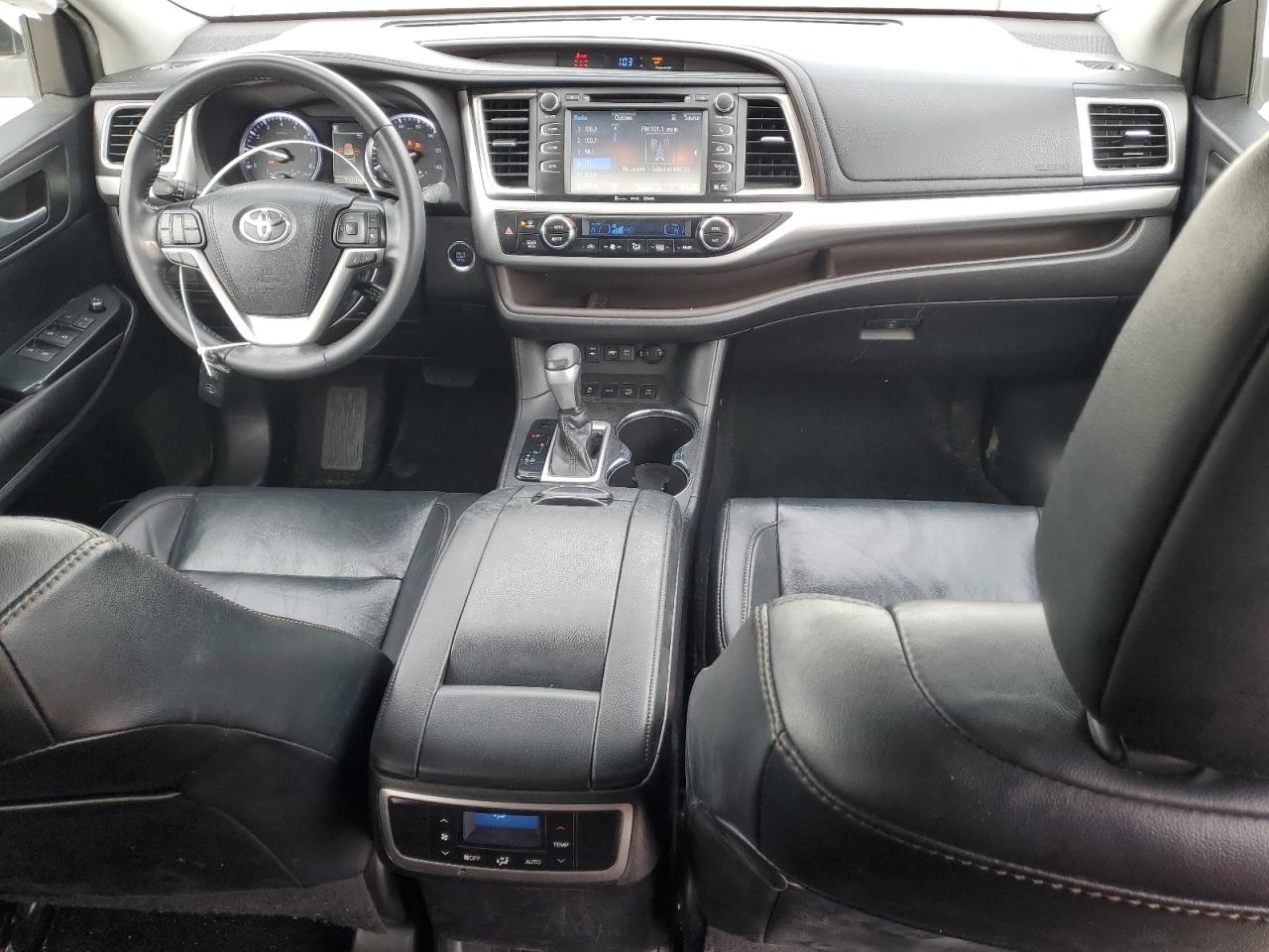2019 Toyota Highlander - Image 8
