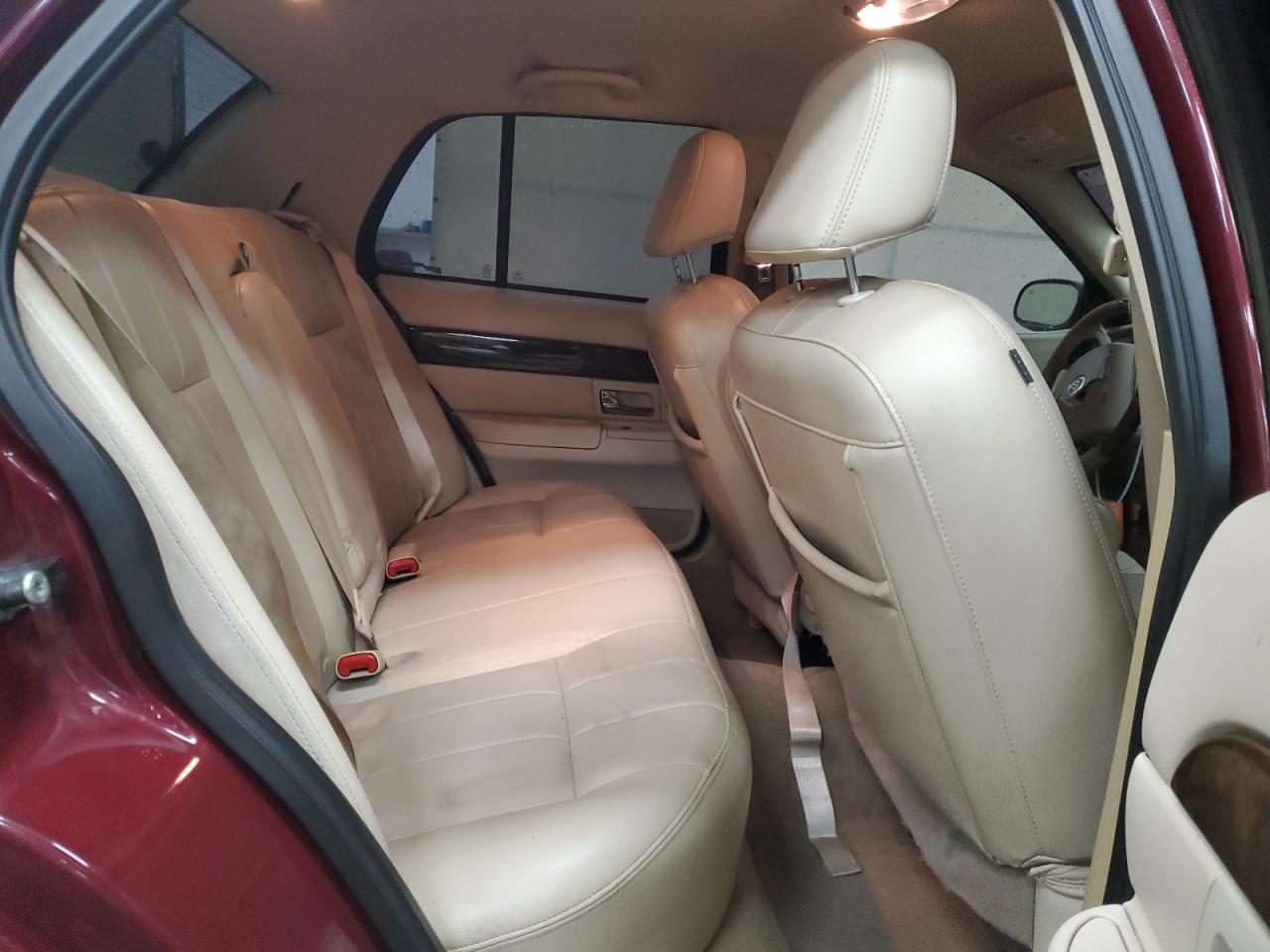 2010 Mercury Grand Marquis - Image 10