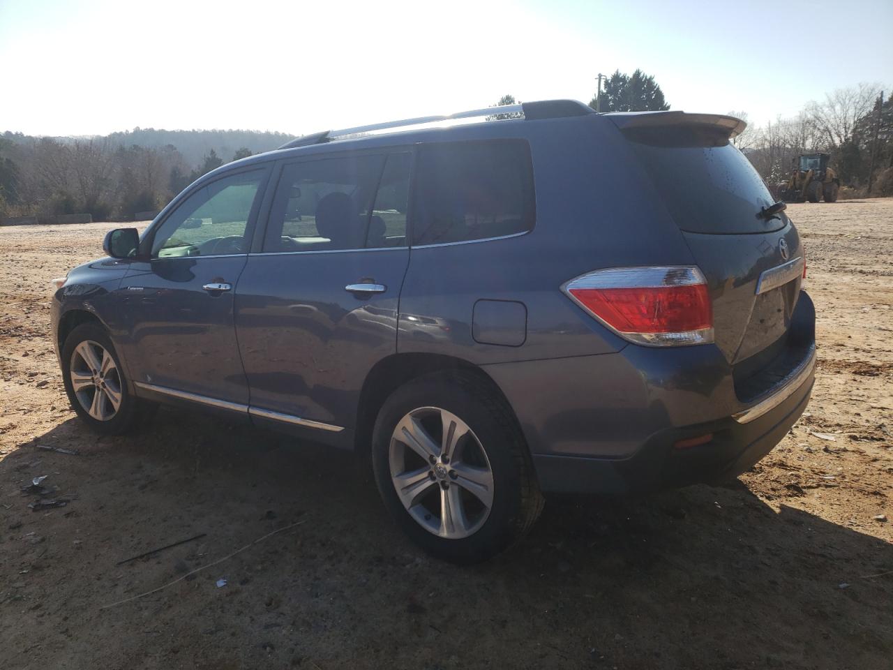2013 Toyota Highlander - Image 2