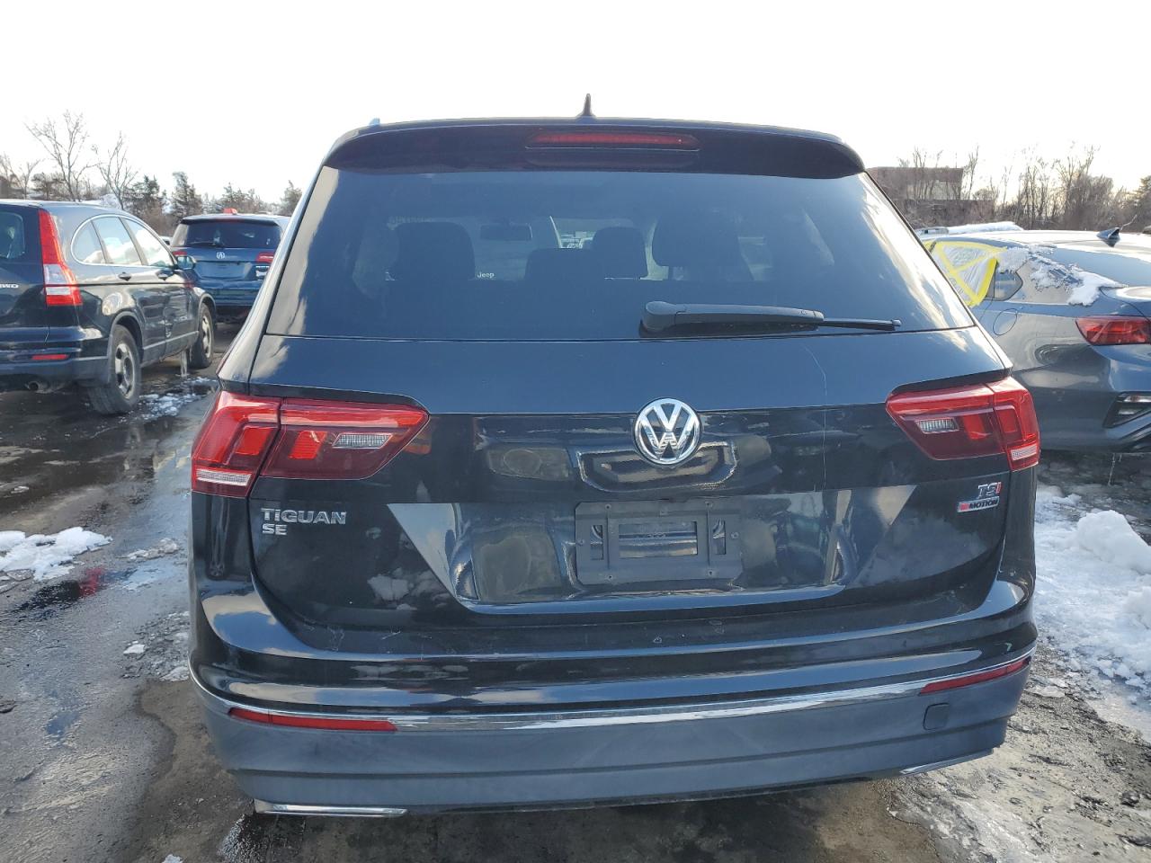 2018 Volkswagen Tiguan - Image 6