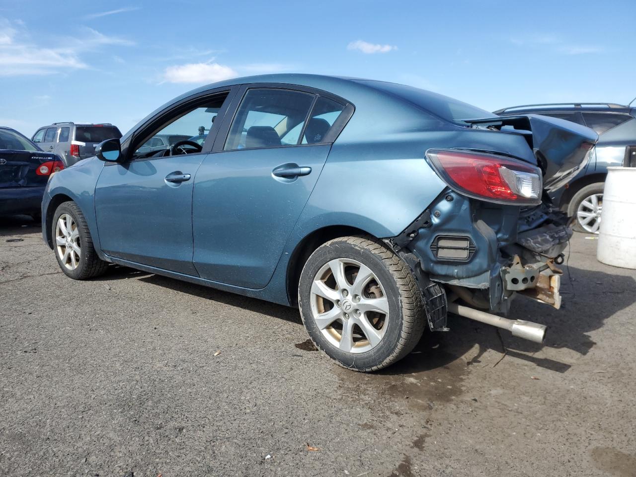 2011 Mazda 3 - Image 2