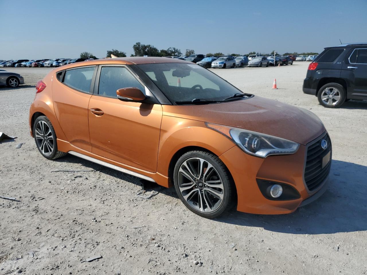2016 Hyundai Veloster - Image 4