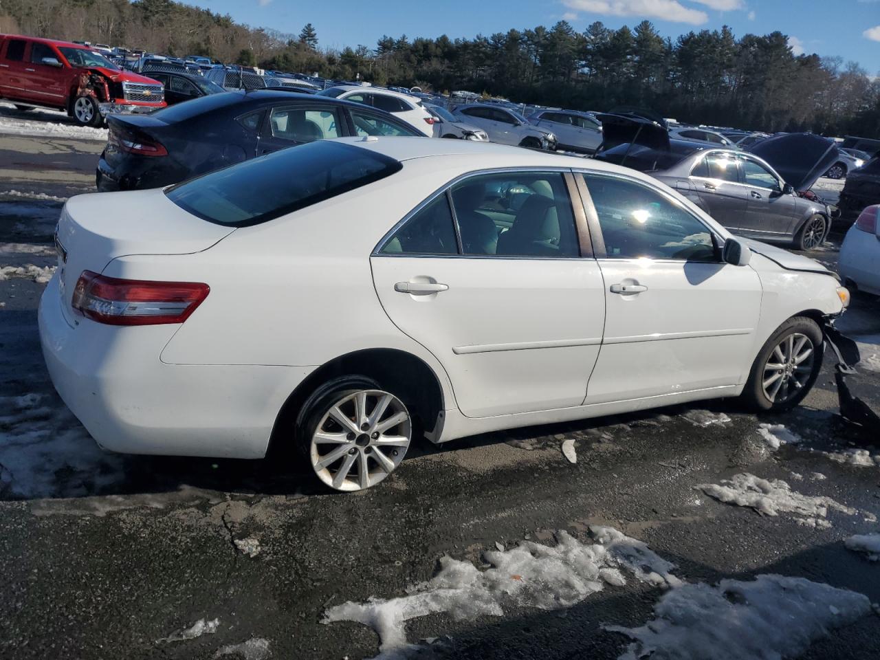2011 Toyota Camry - Image 3