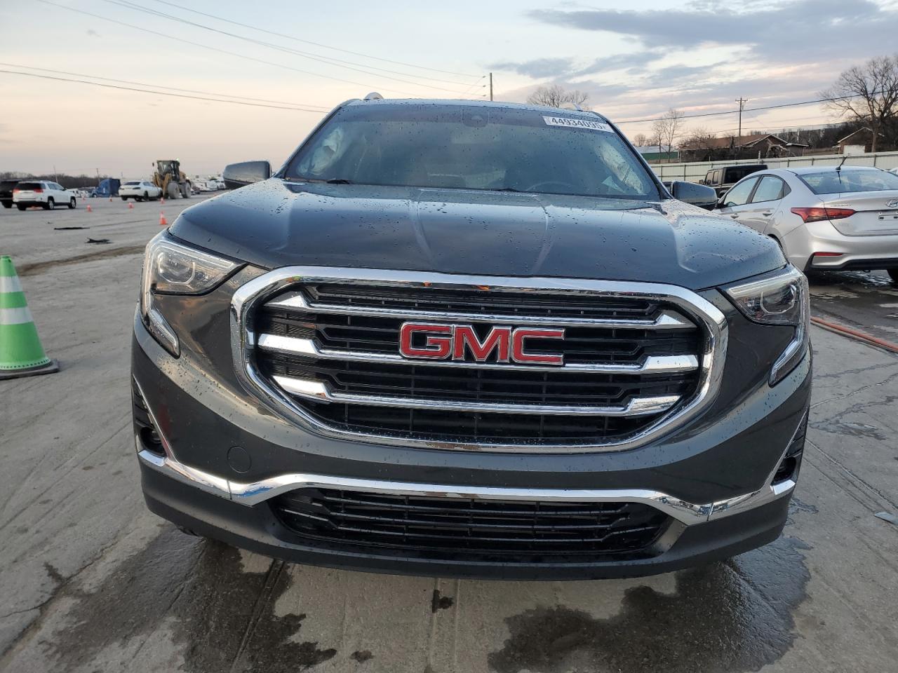 2020 GMC Terrain - Image 5