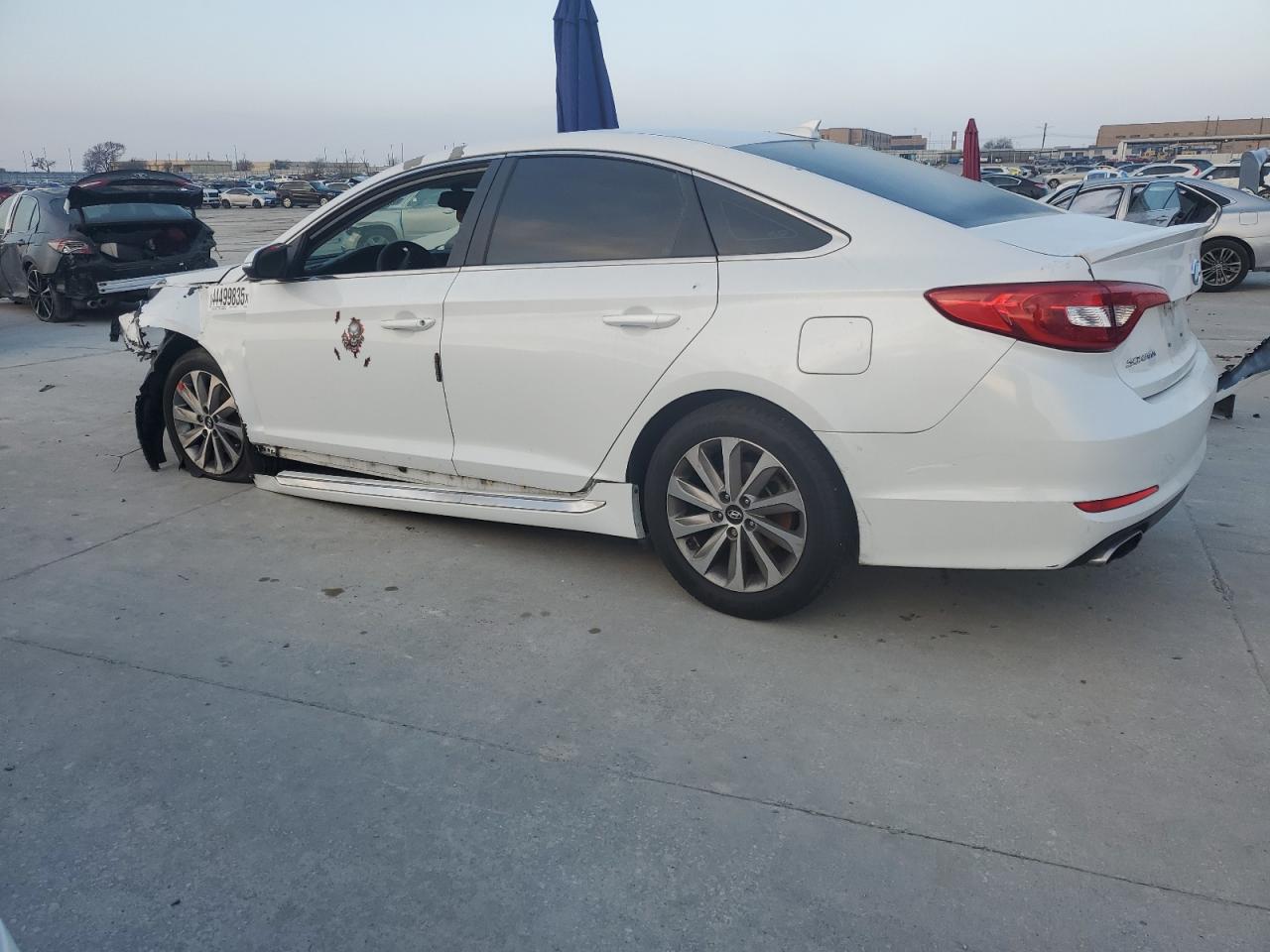 2015 Hyundai Sonata - Image 2