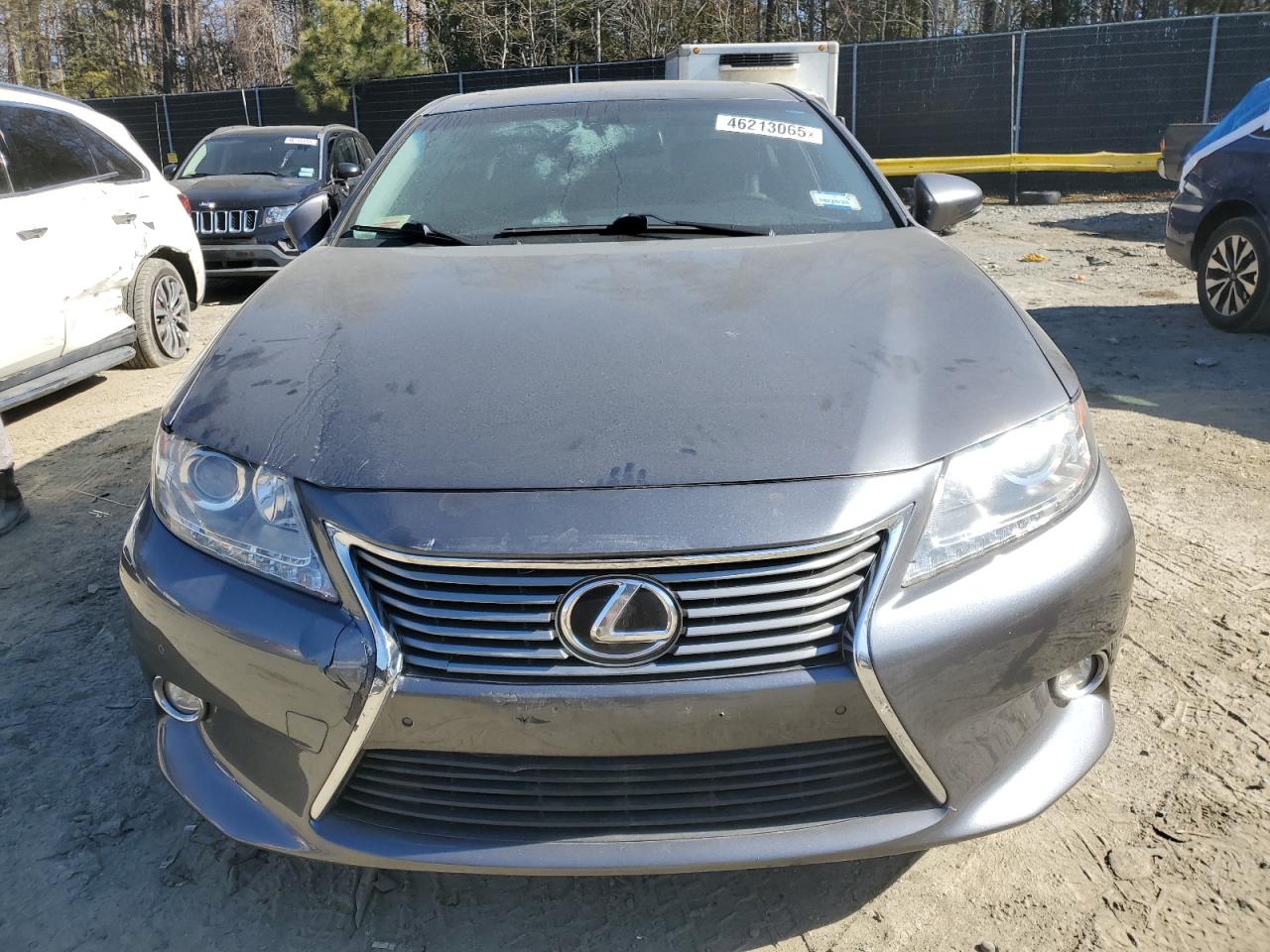 2015 Lexus ES - Image 5