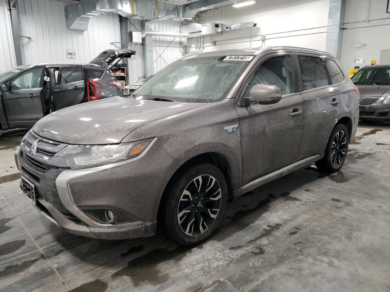 2018 Mitsubishi Outlander - Image 1