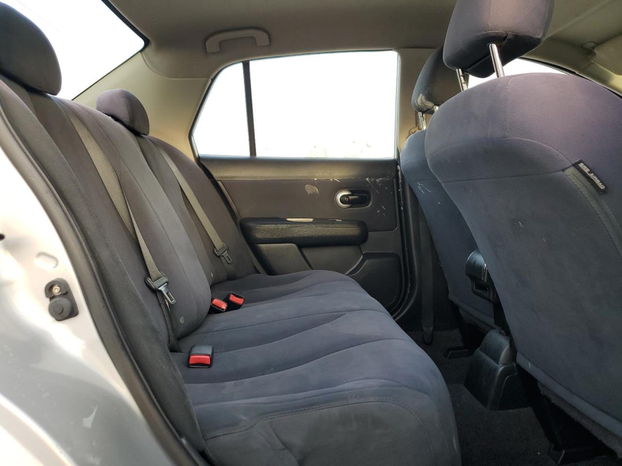 2009 Nissan Versa - Image 10