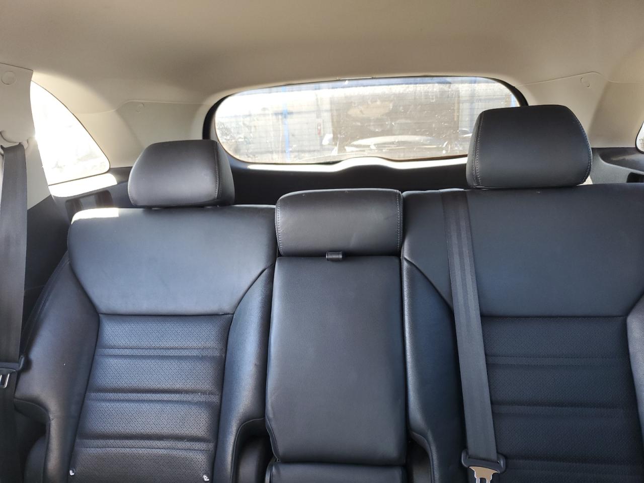 2016 Kia Sorento - Image 10