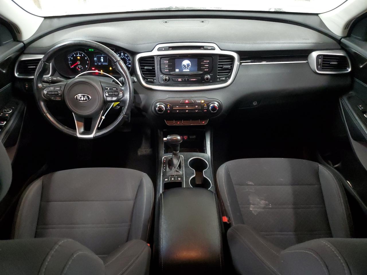 2016 Kia Sorento - Image 8