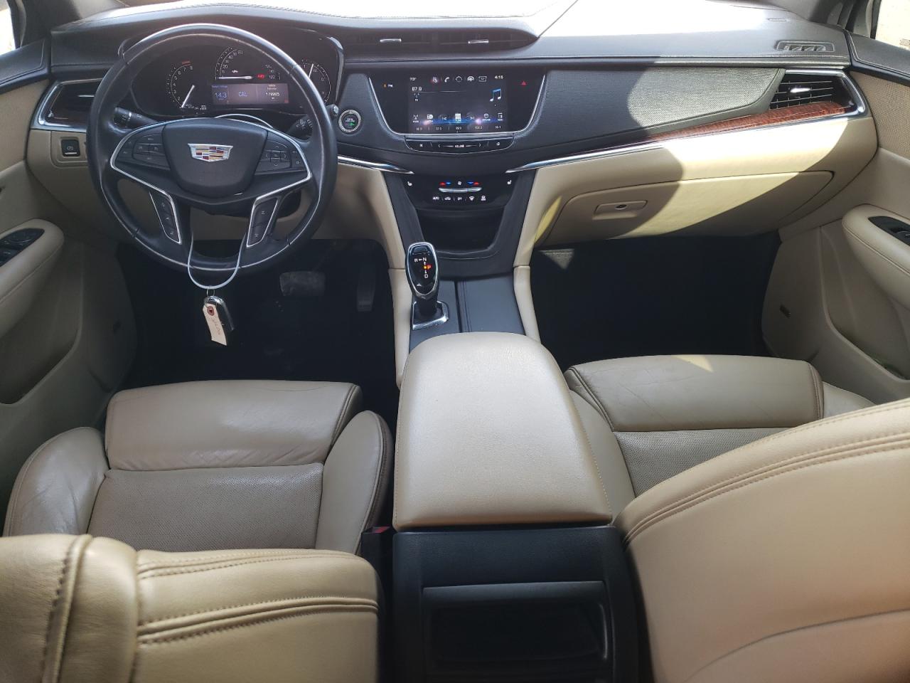 2017 Cadillac XT5 - Image 8