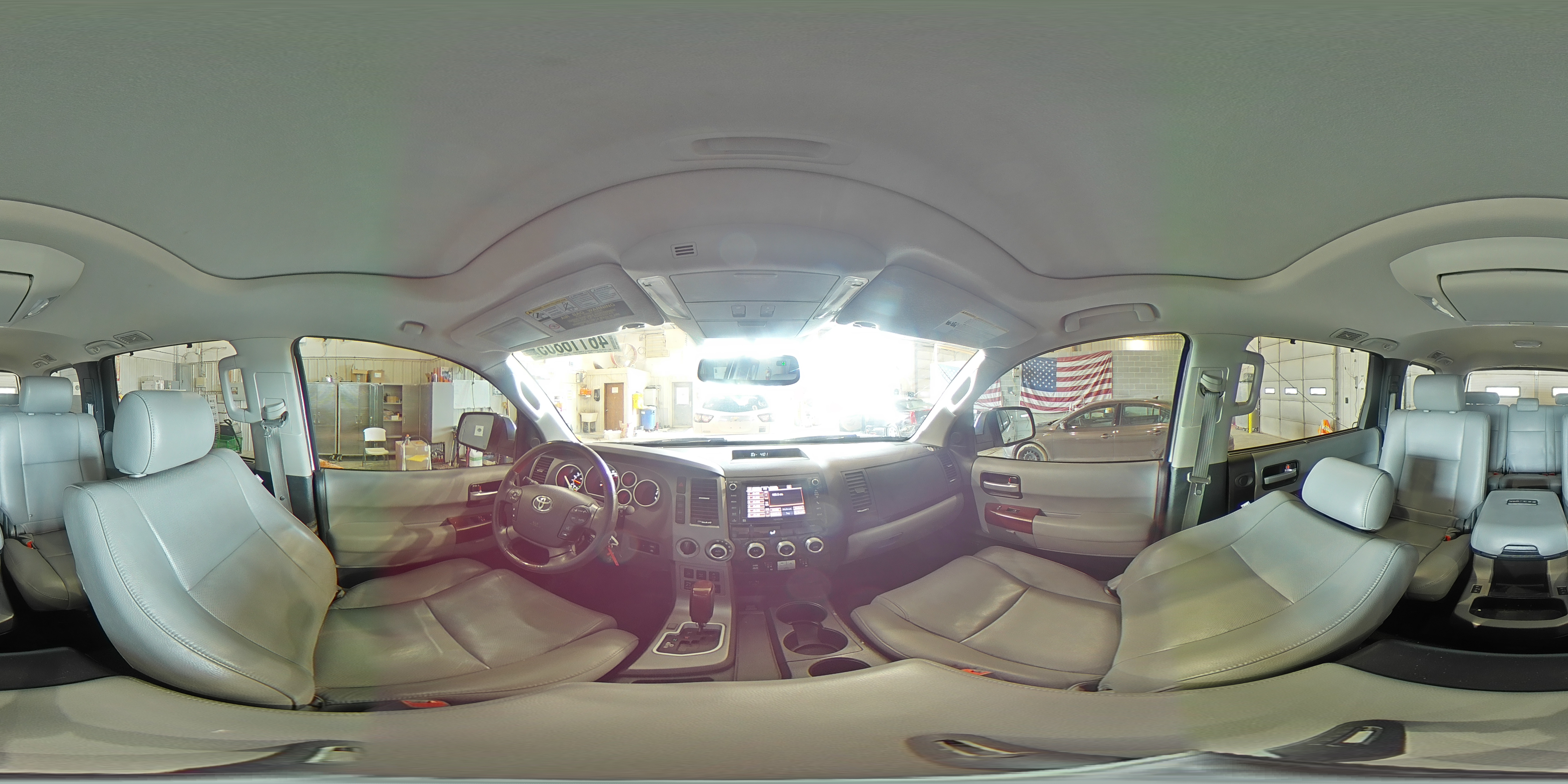 2013 Toyota Sequoia - Image 13