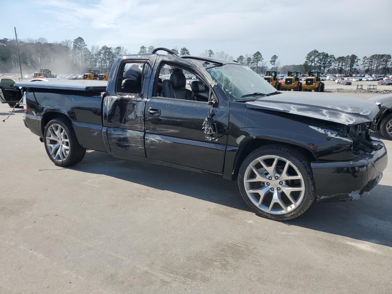 2004 Chevrolet Silverado - Image 4
