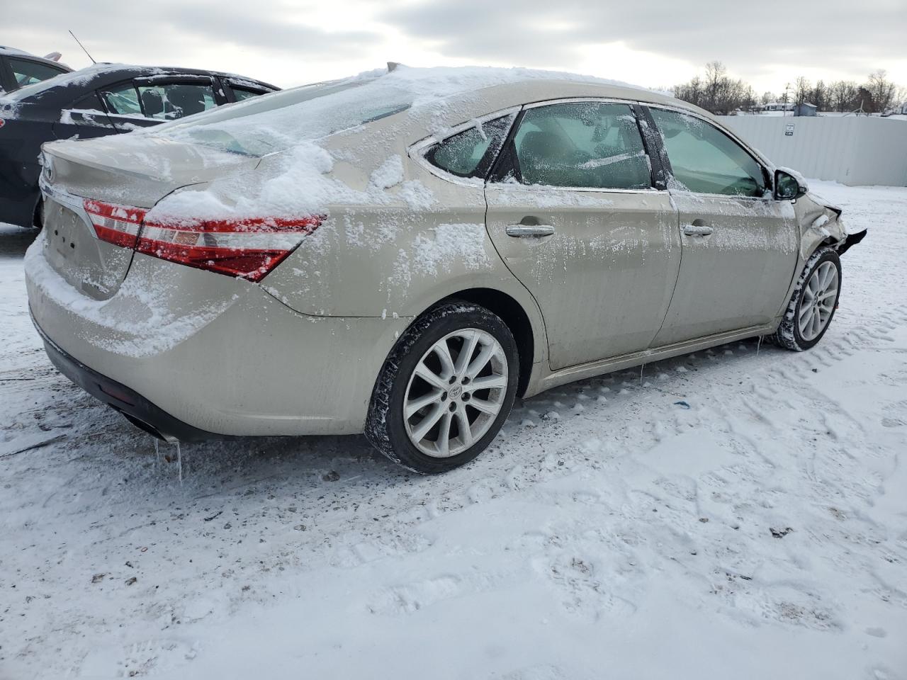 2013 Toyota Avalon - Image 3