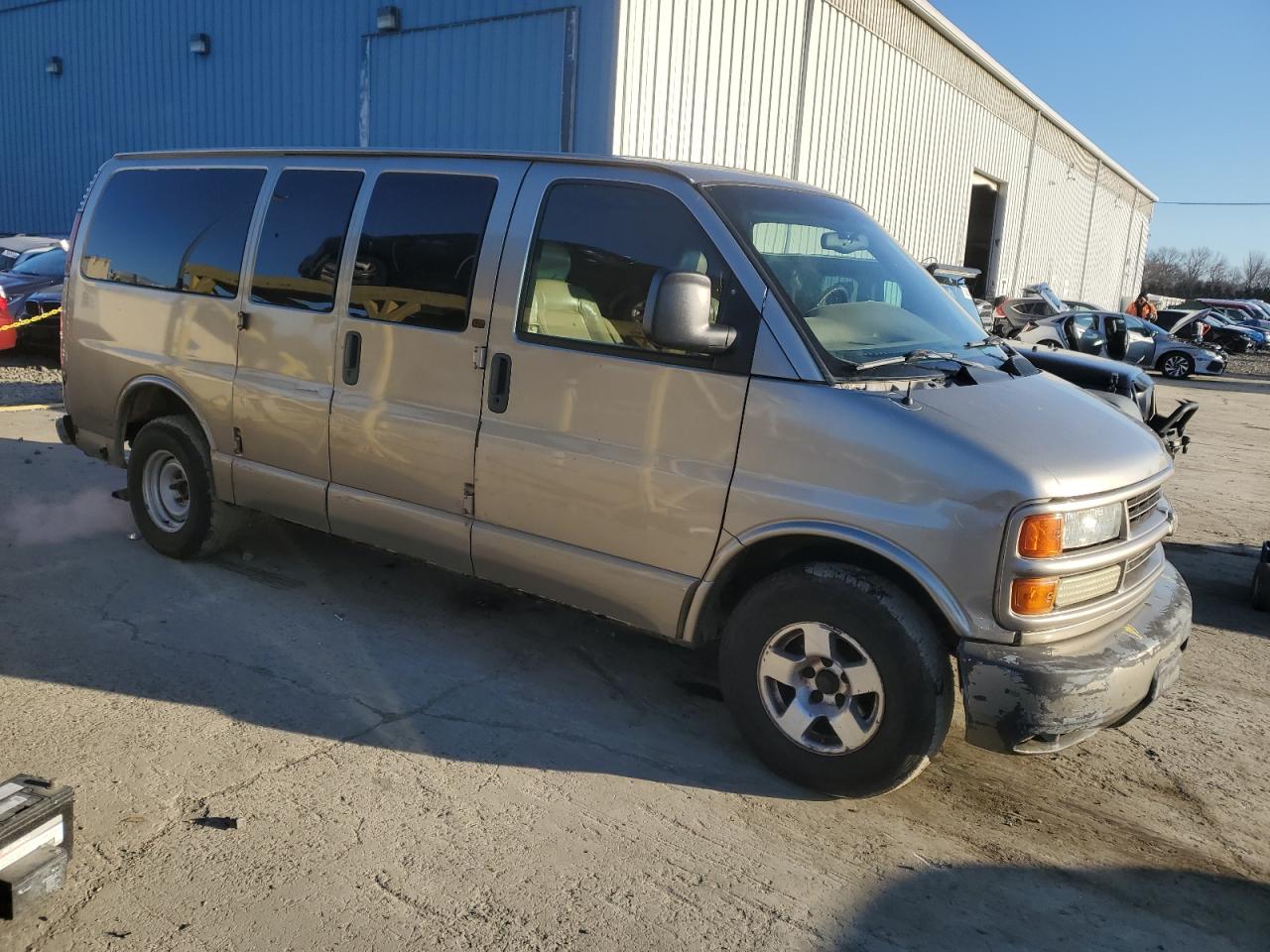2002 Chevrolet Express - Image 4