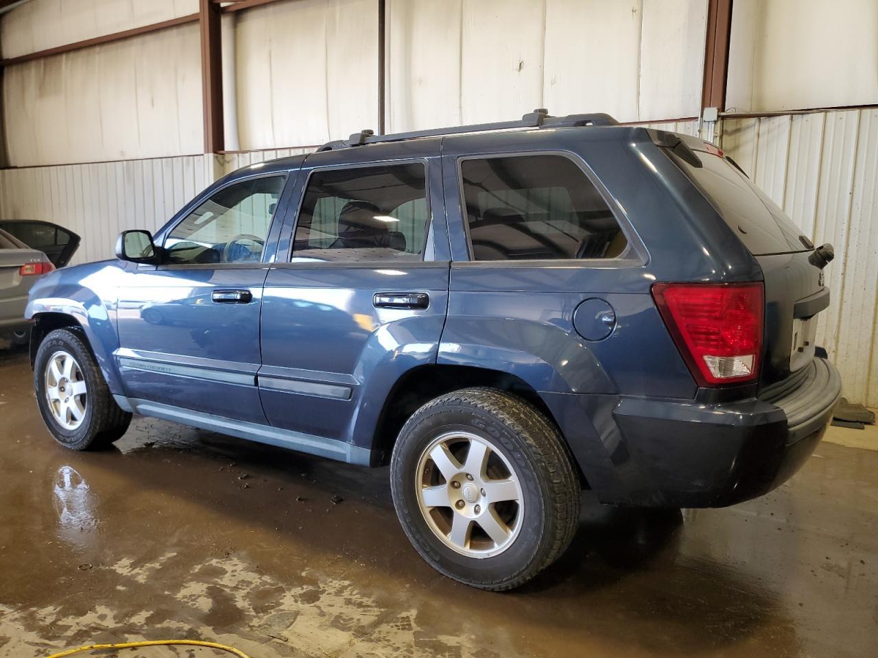 2008 Jeep Grand Cherokee - Image 2