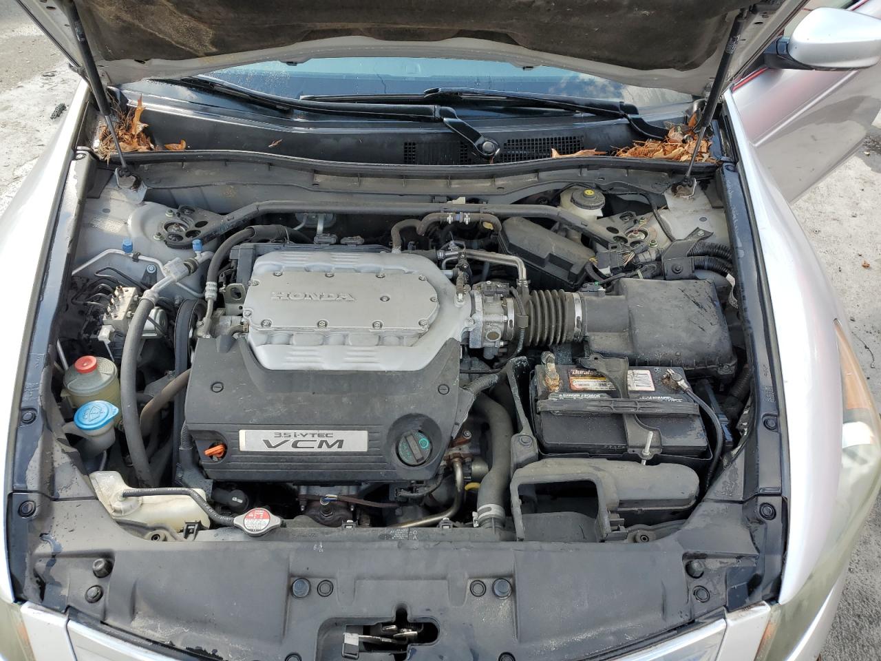 2010 Honda Accord - Image 11