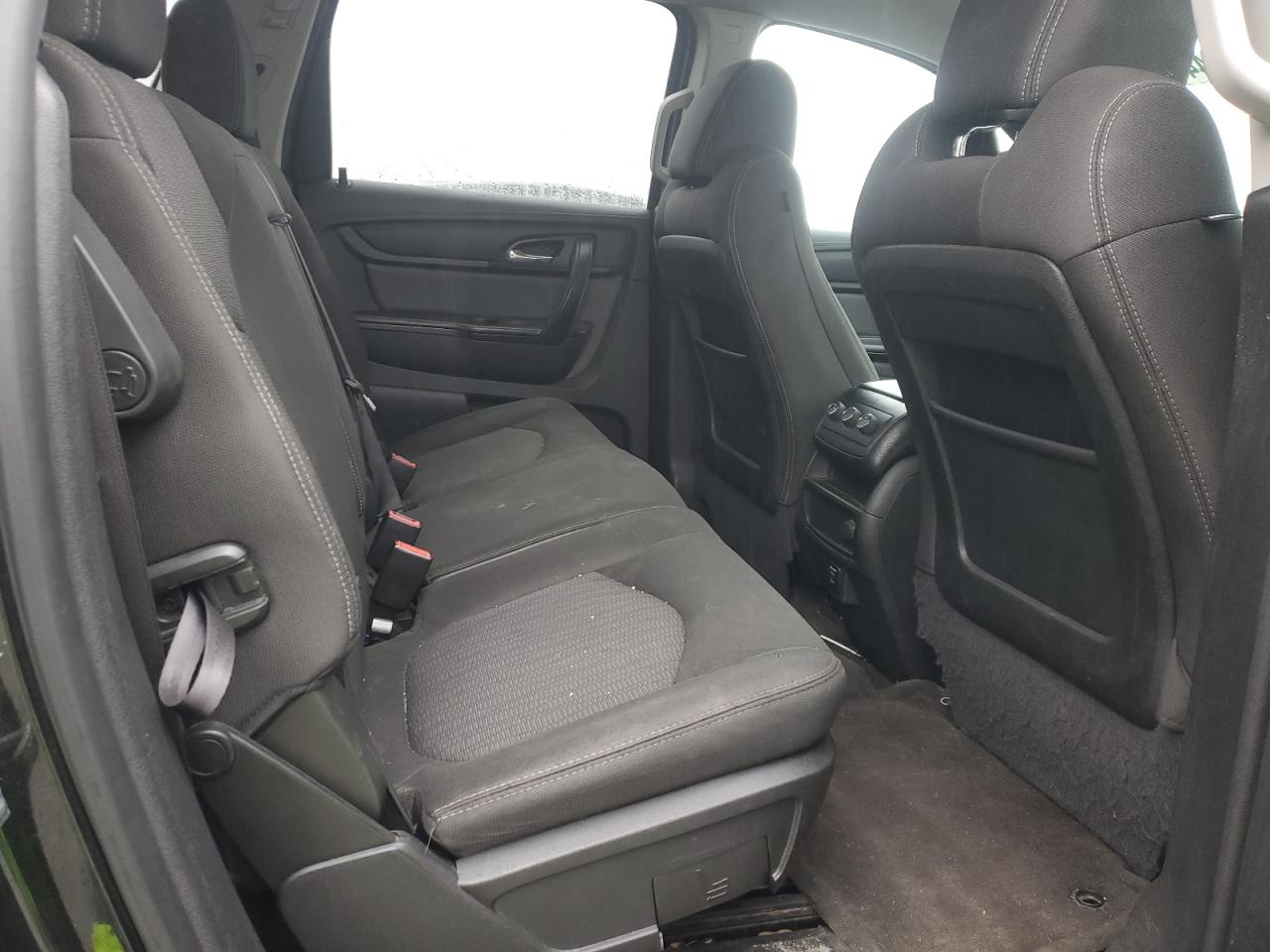 2016 Chevrolet Traverse - Image 11