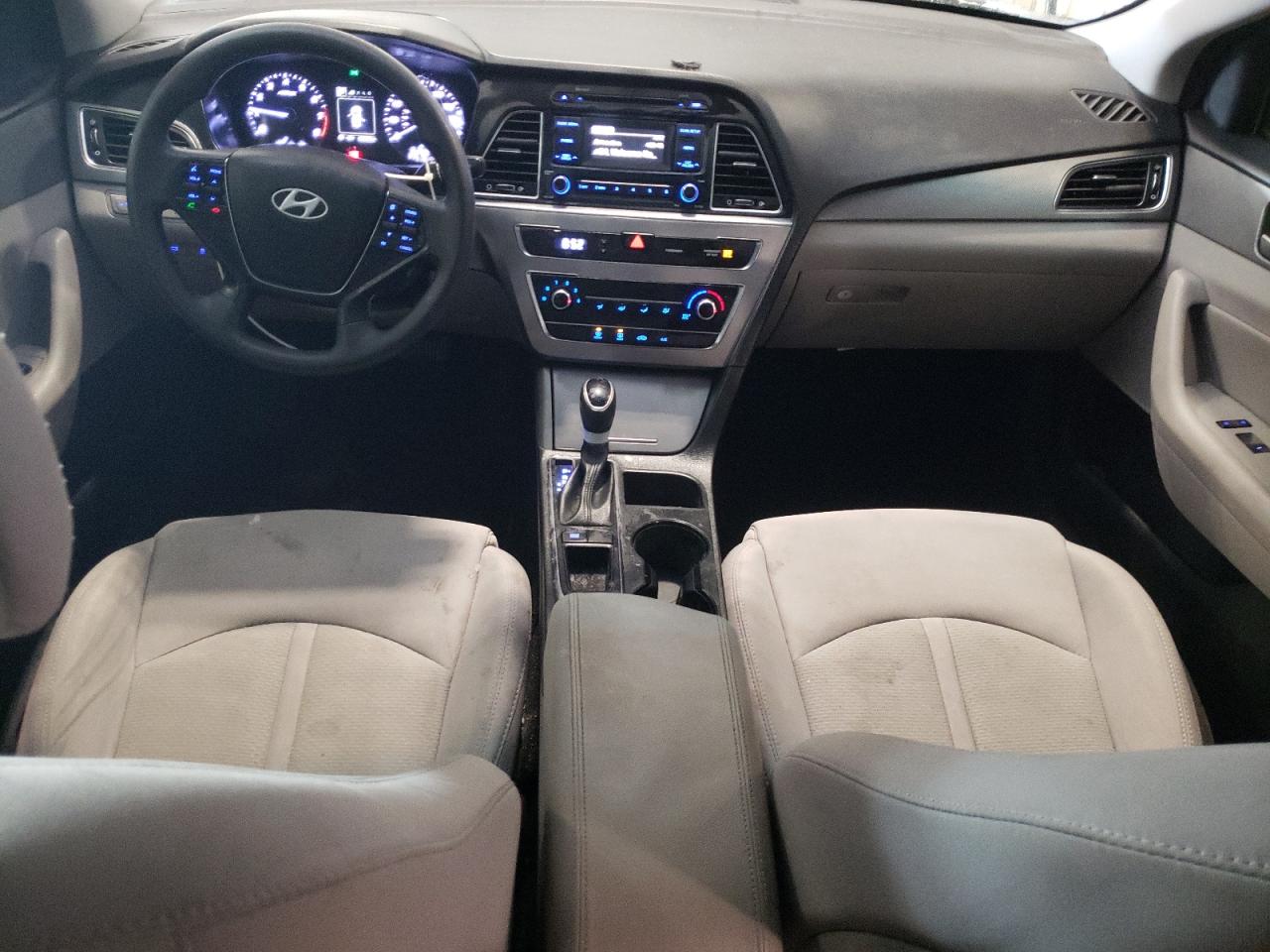 2017 Hyundai Sonata - Image 8