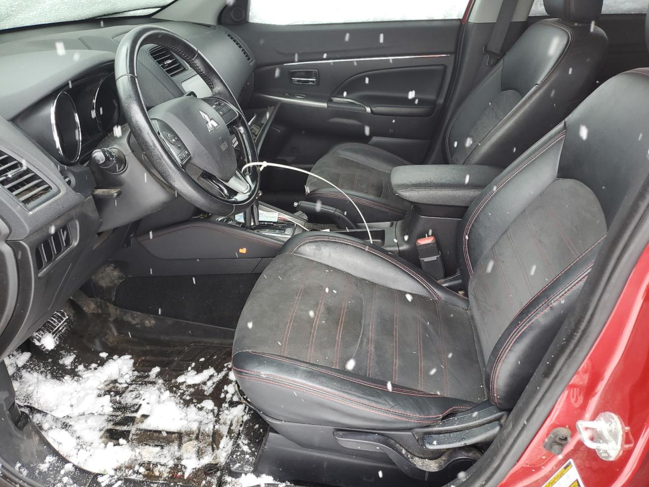 2018 Mitsubishi Outlander - Image 7