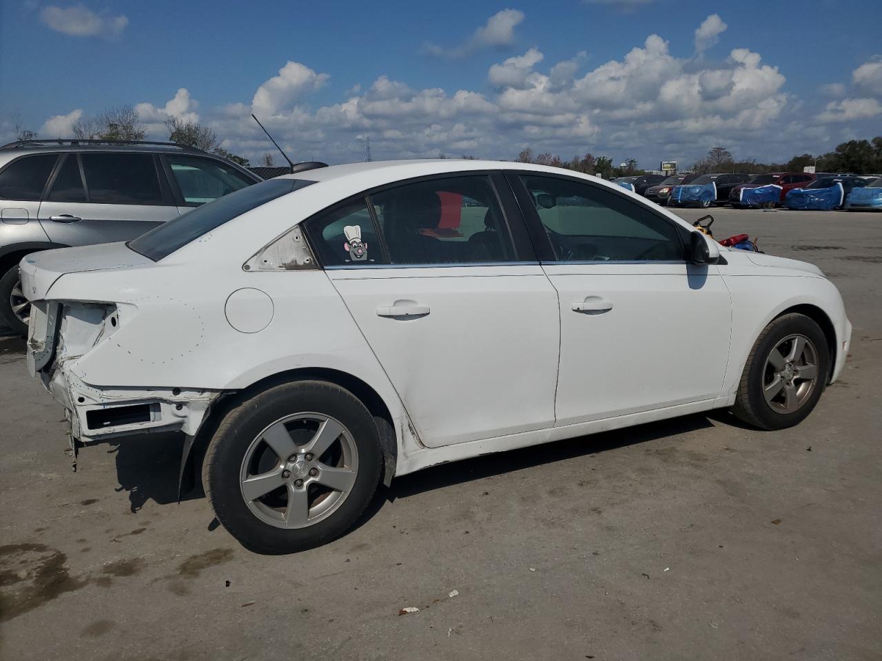 2016 Chevrolet Cruze - Image 3