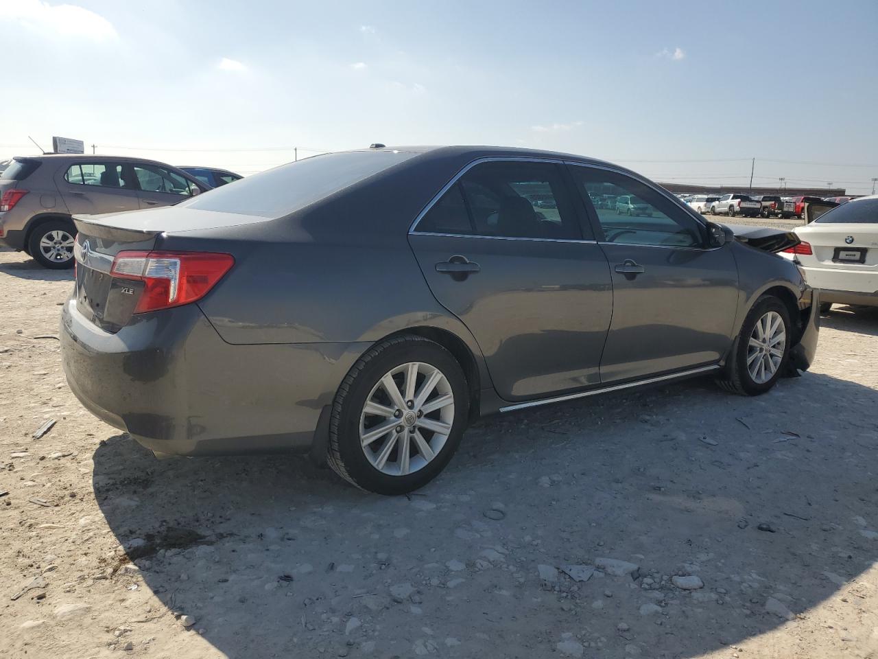 2014 Toyota Camry - Image 3