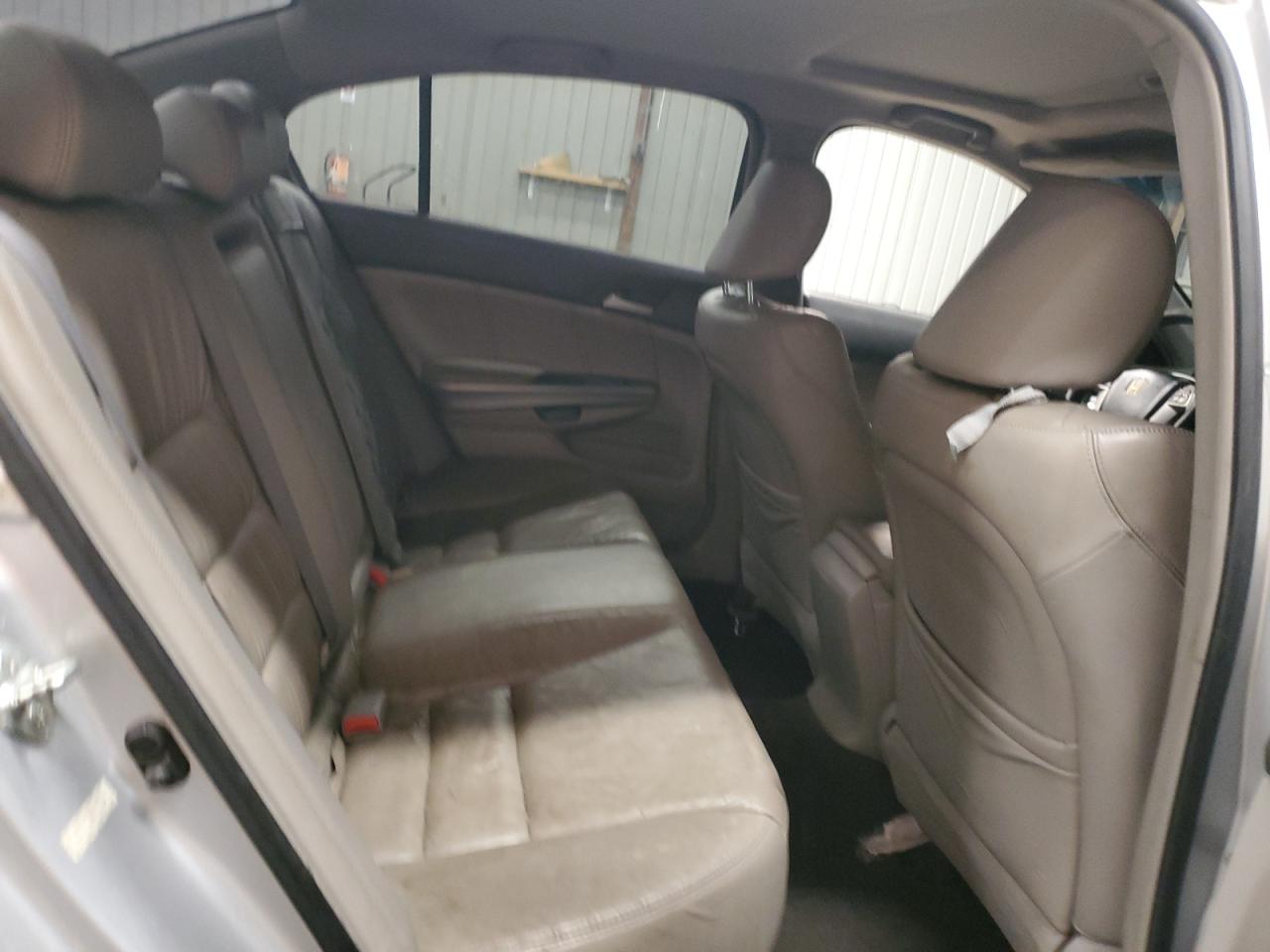 2008 Honda Accord - Image 10
