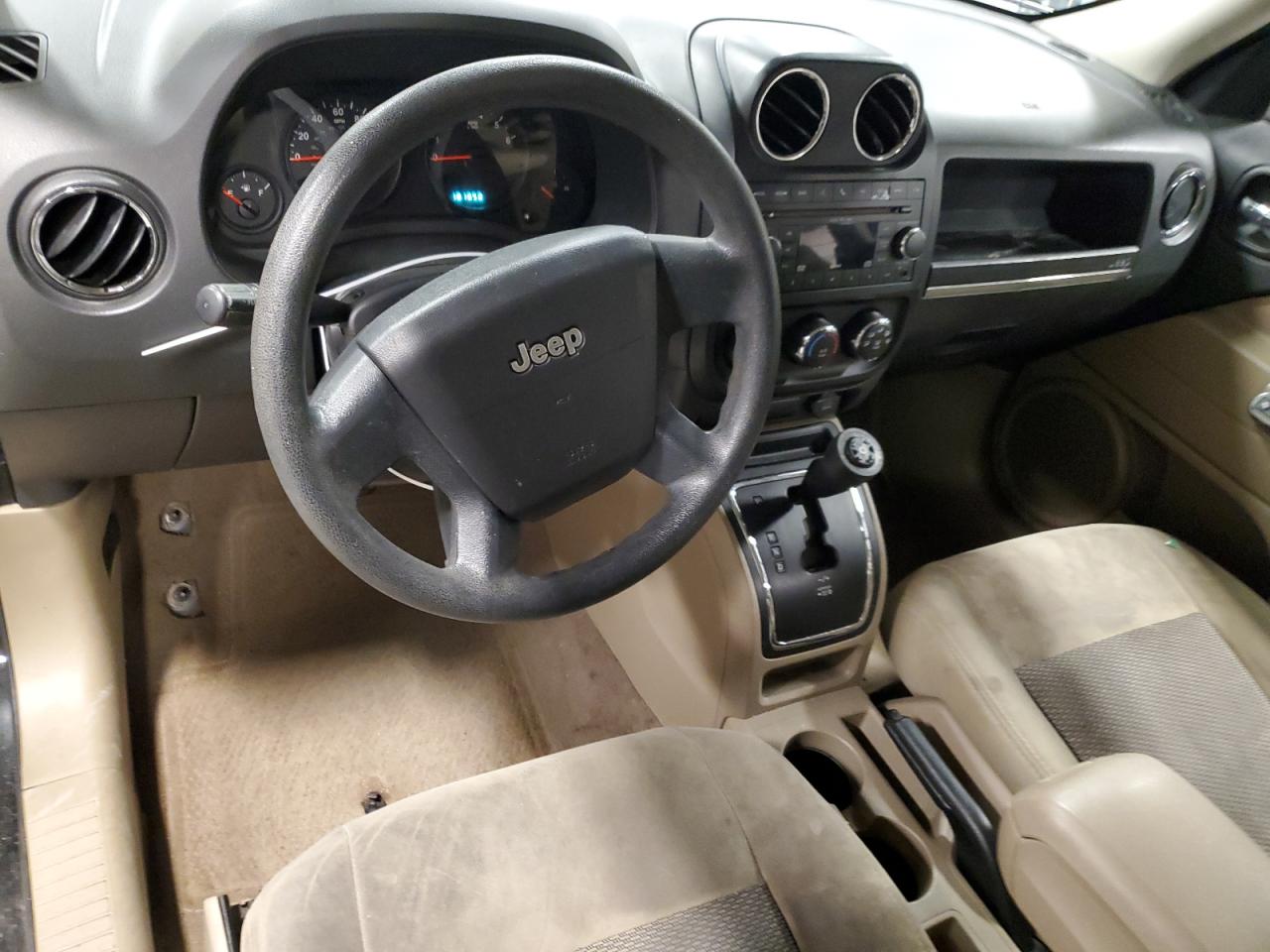2010 Jeep Liberty (Patriot) - Image 8