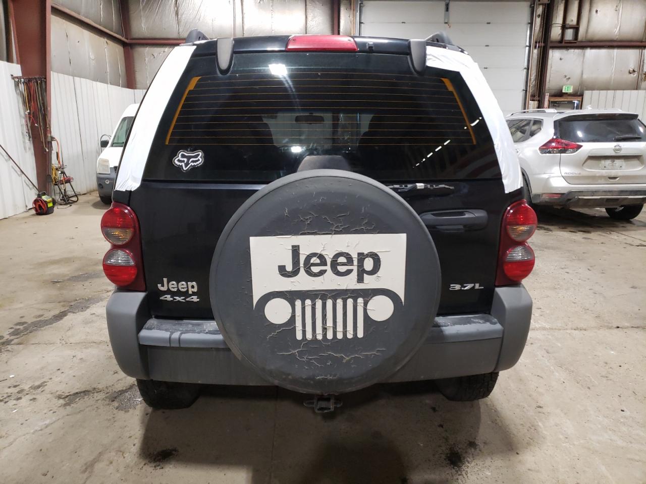 2005 Jeep Liberty (North America) - Image 6