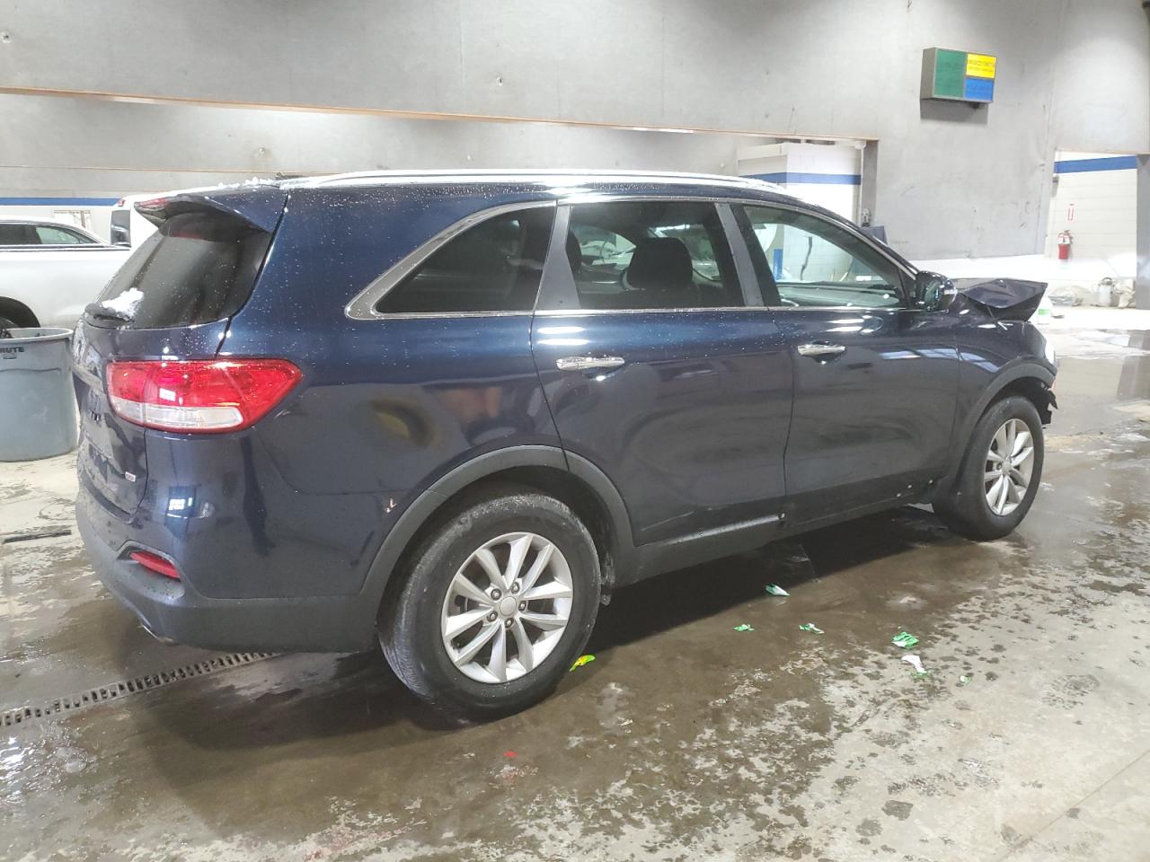 2016 Kia Sorento - Image 3