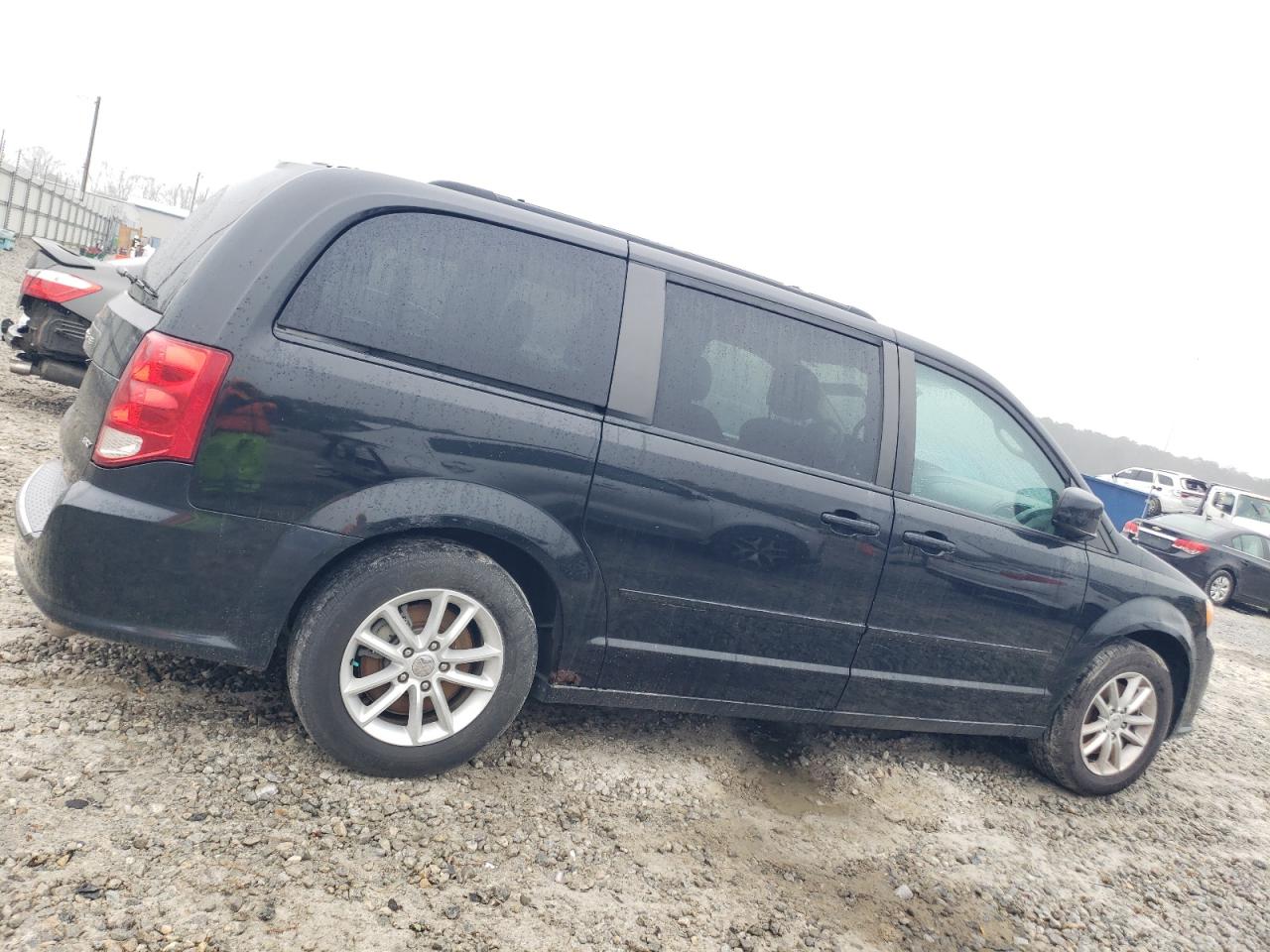 2015 Dodge Caravan - Image 3