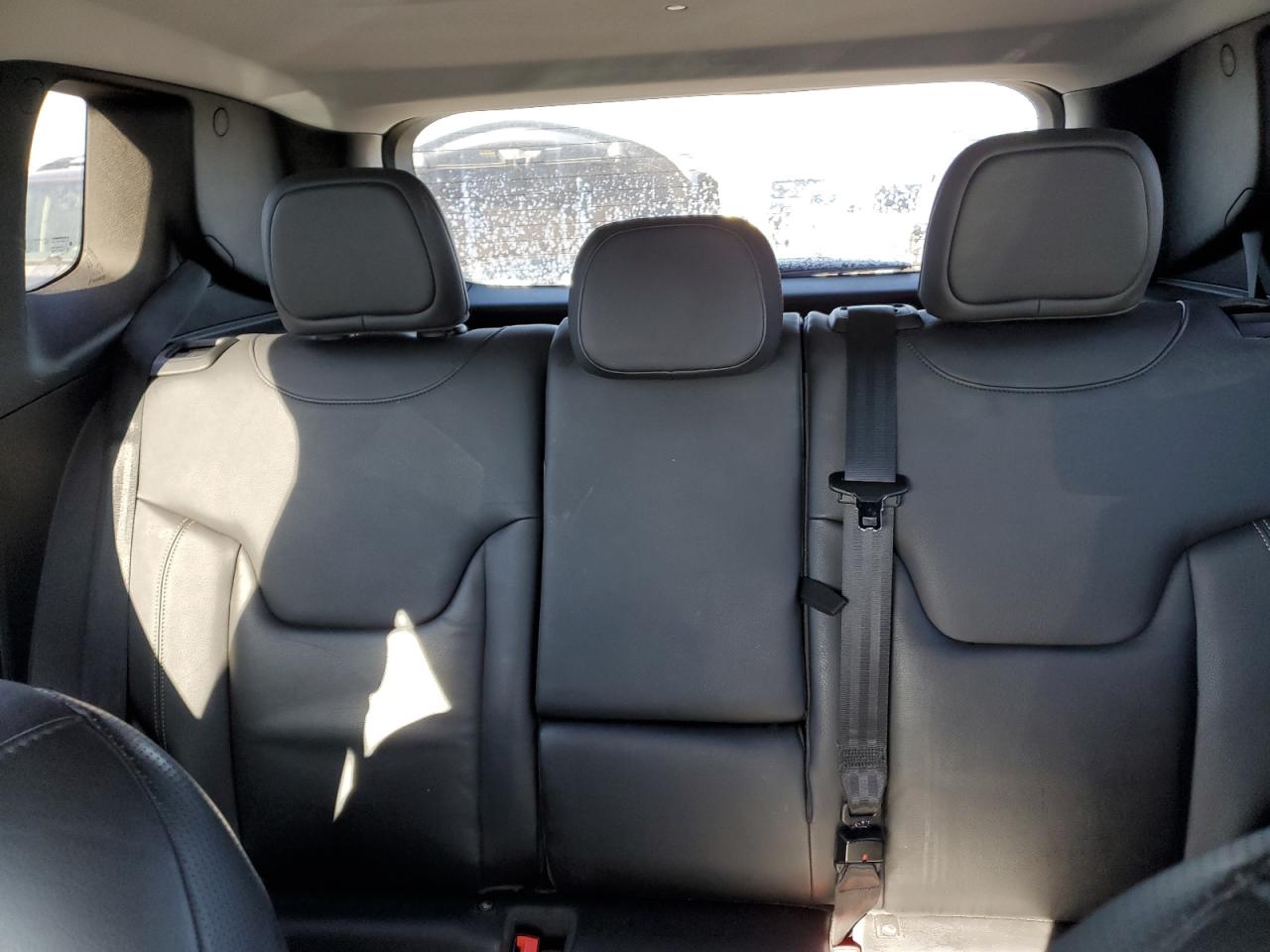 2017 Jeep Renegade - Image 10