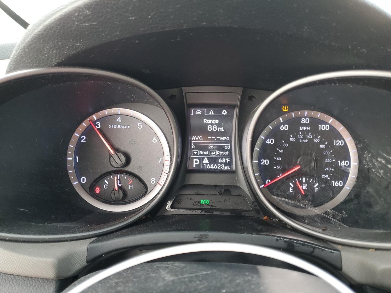 2014 Hyundai Santa Fe - Image 9