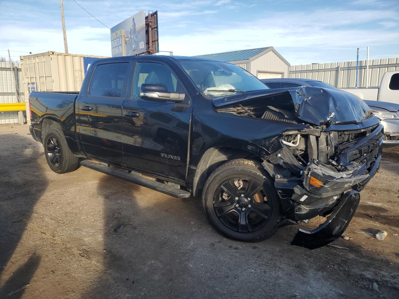 2021 RAM 1500 - Image 4
