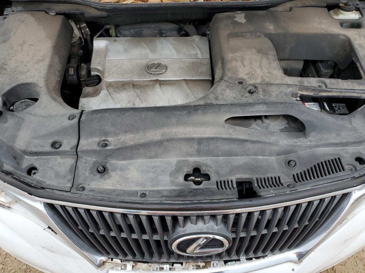 2010 Lexus RX - Image 12
