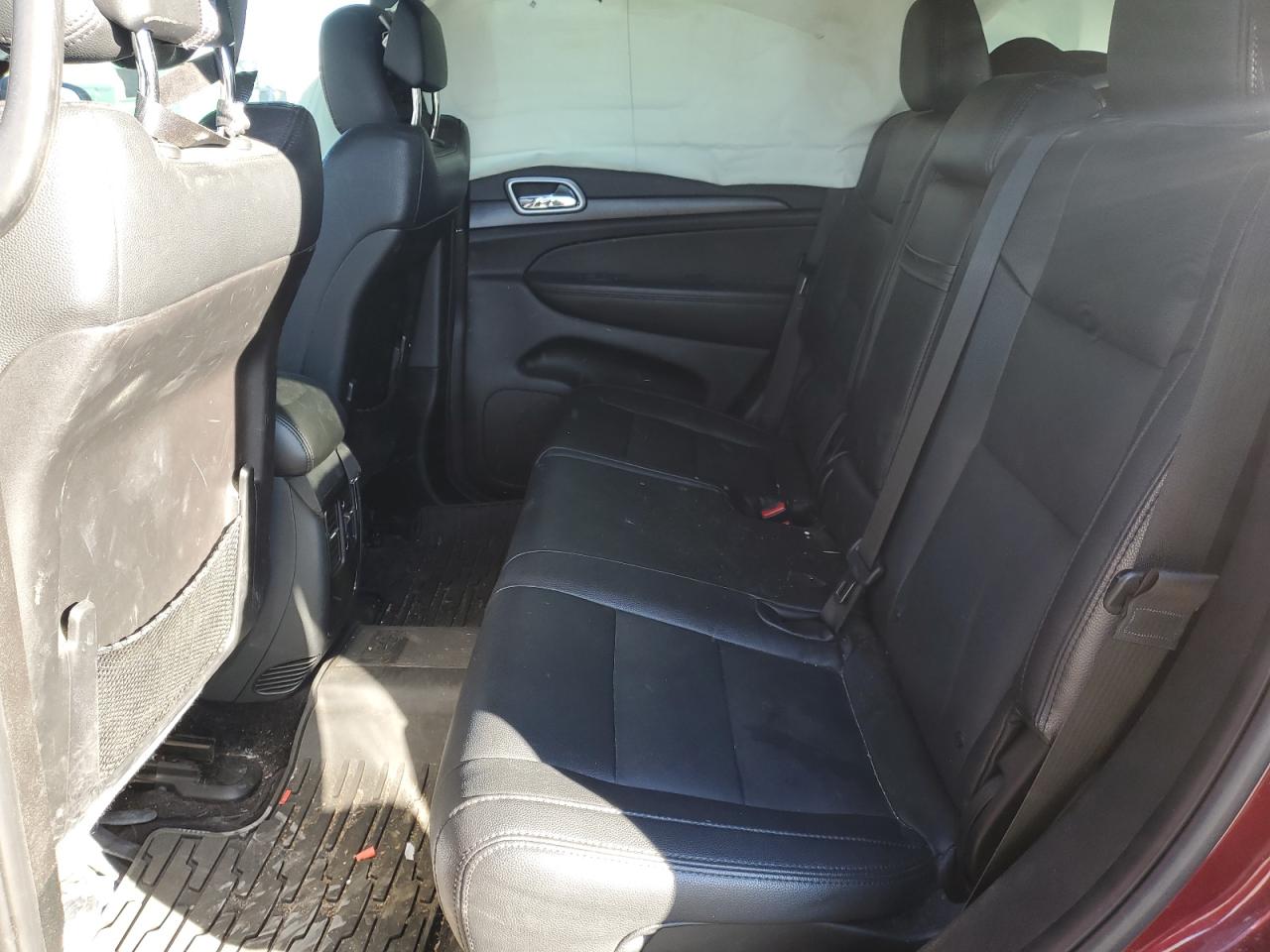 2018 Jeep Grand Cherokee - Image 11