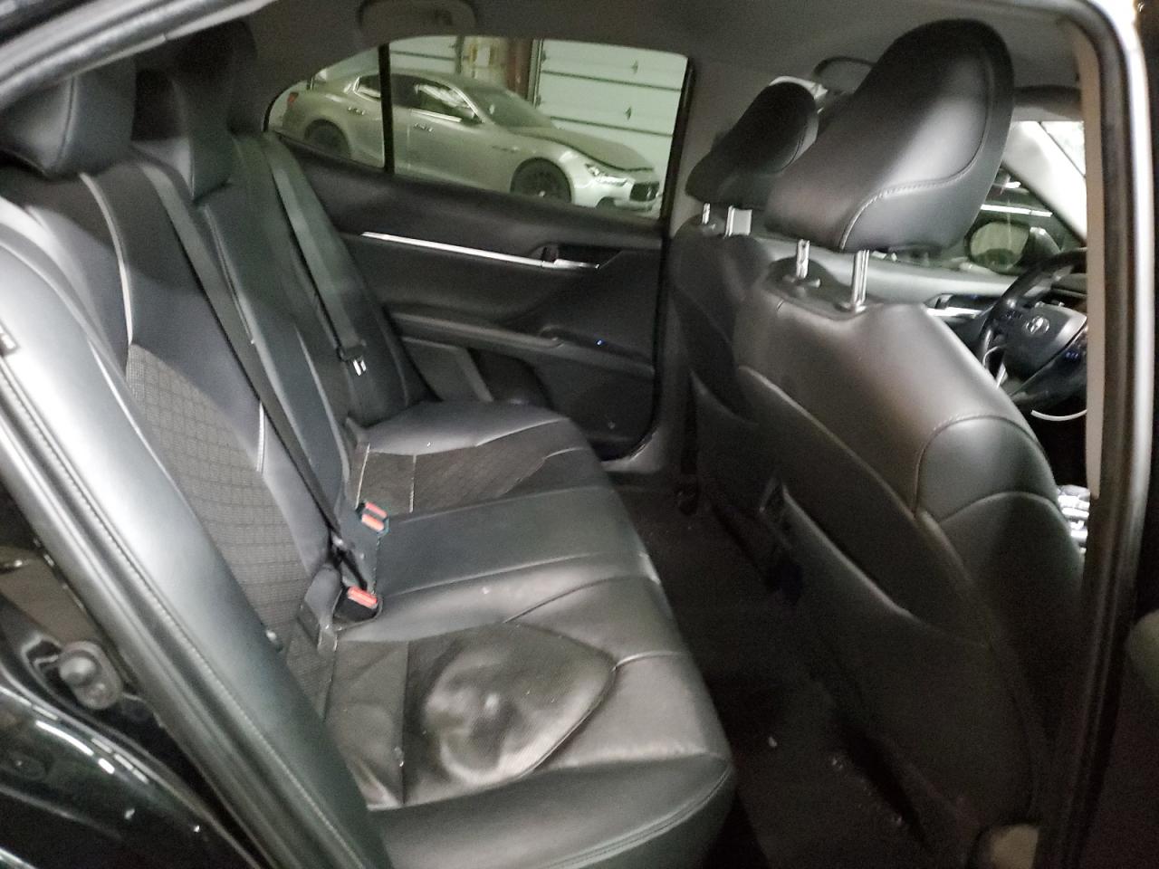 2019 Toyota Camry - Image 11