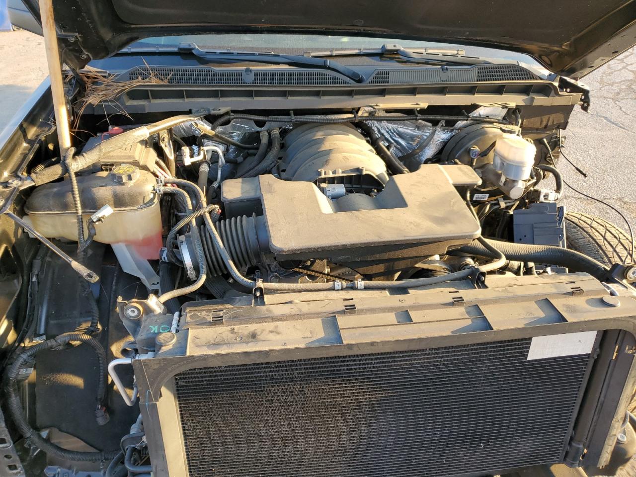 2018 Chevrolet Silverado - Image 11