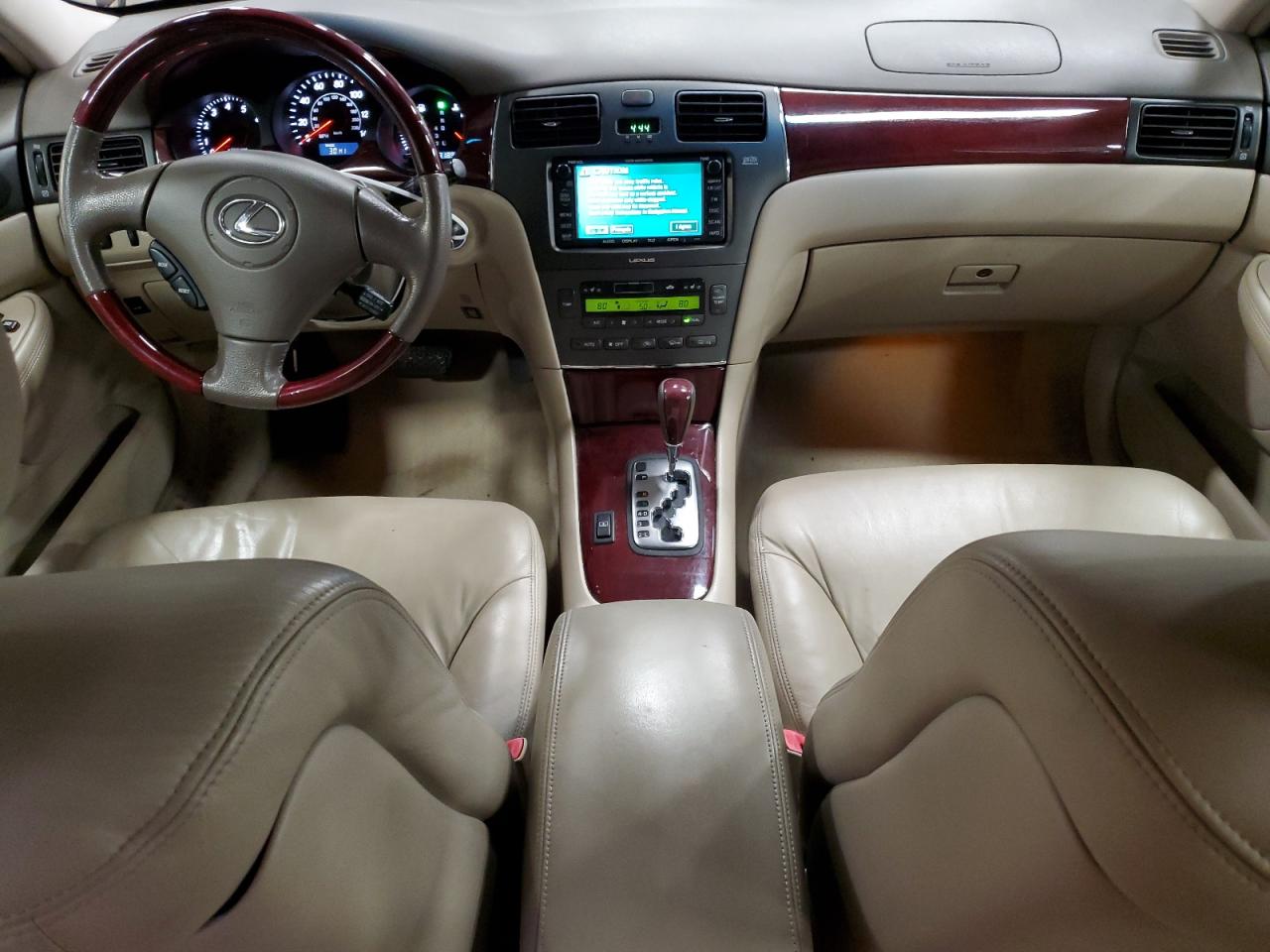 2004 Lexus ES - Image 8