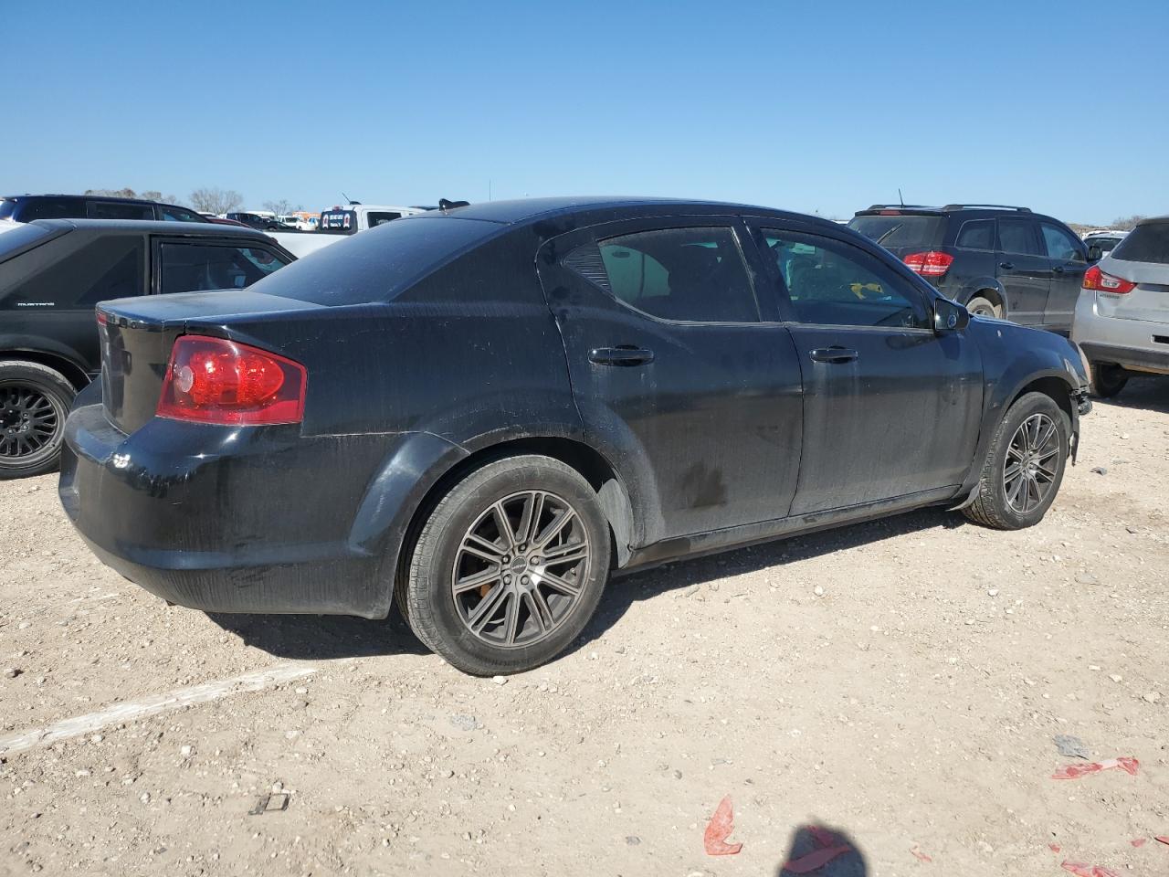 2014 Dodge Avenger - Image 3