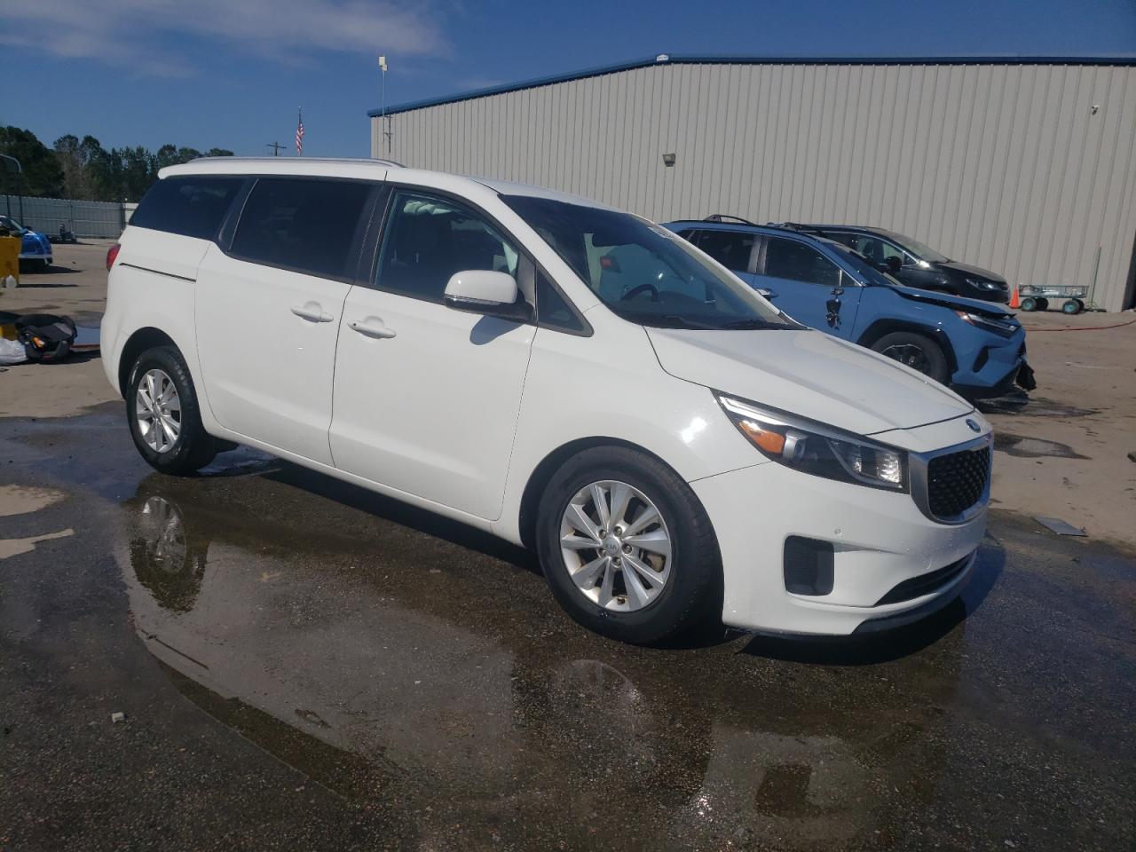 2017 Kia Sedona - Image 4
