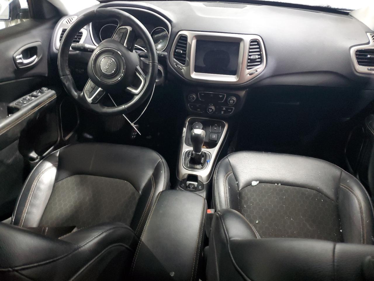 2018 Jeep Compass - Image 8
