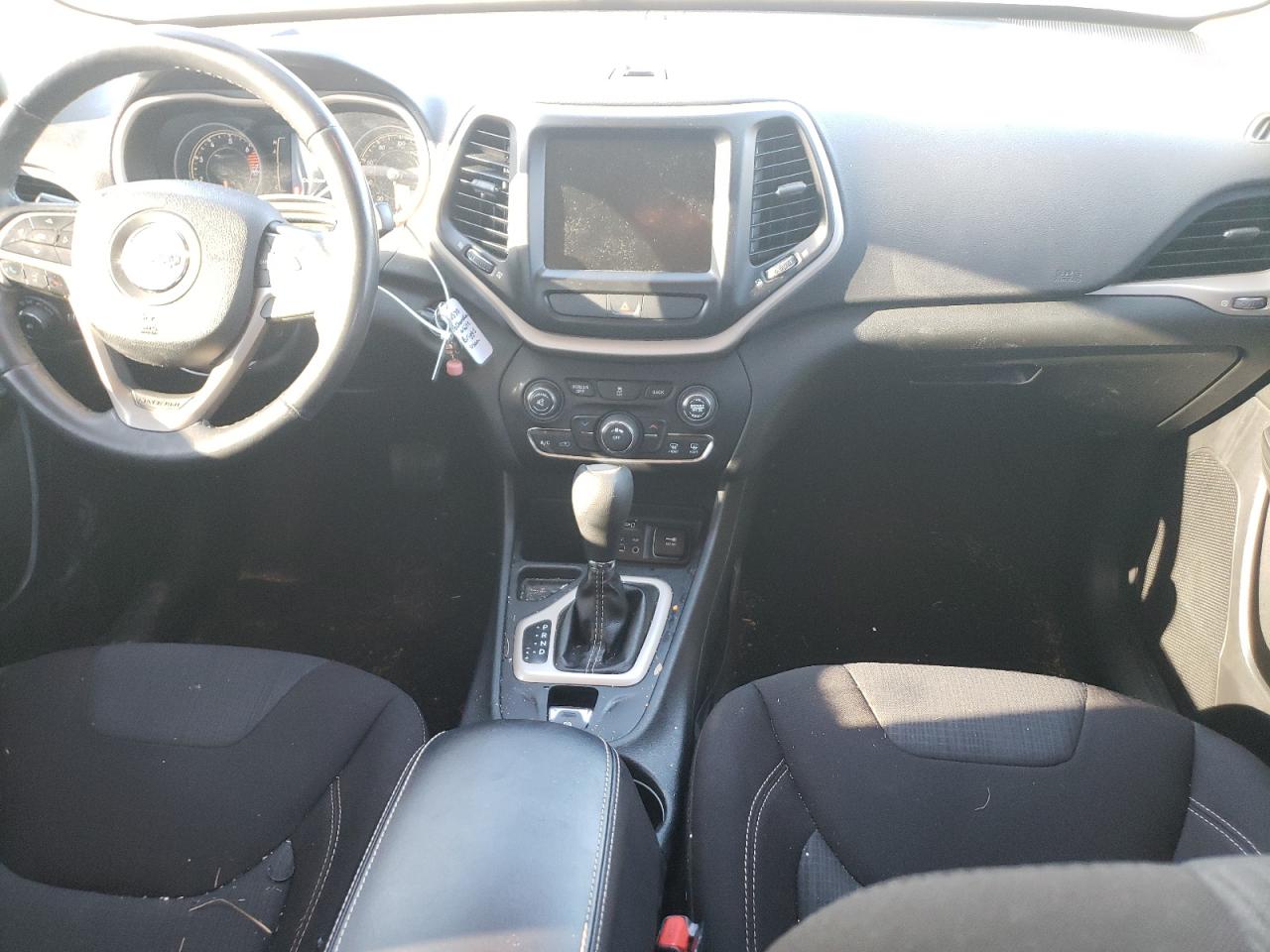 2016 Jeep Grand Cherokee - Image 8